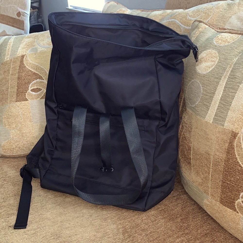 Just Reduced!!  Convertible Tote/Laptop/Backpack, Black